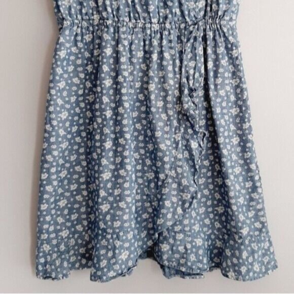 J. CREW Mercantile Floral Faux Wrap Ruffle Dress Chambray Sz XS - Picture 4 of 10